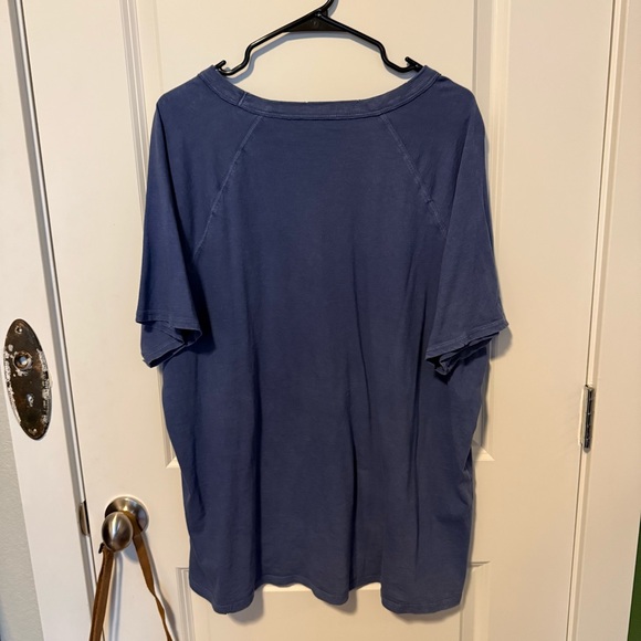 Aerie oversized distressed tee - Picture 2 of 3